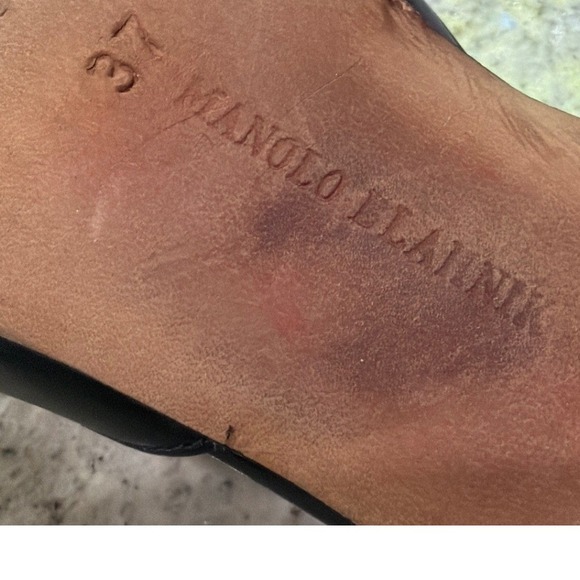 Manolo Blahnik Black Leather Slingback Kitten Heel Pumps Size 37 US 6.5–7 Italy - Picture 14 of 14